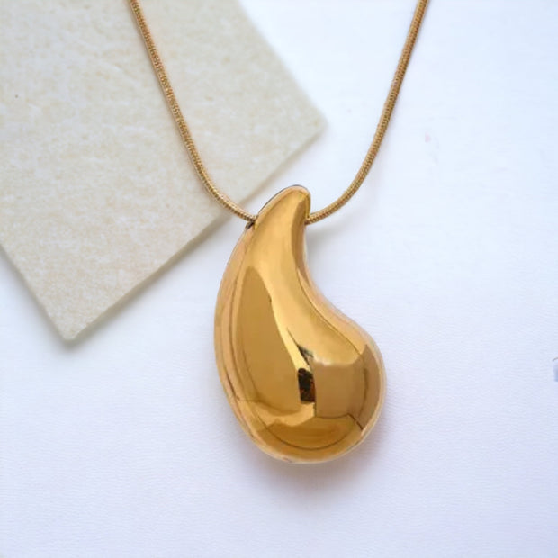 Veneta Water Gold Drop Necklace