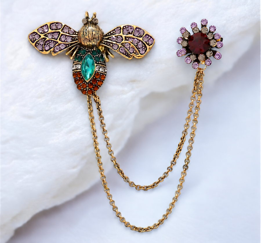 Vintage Style ‘Bee Chain’ Brooch