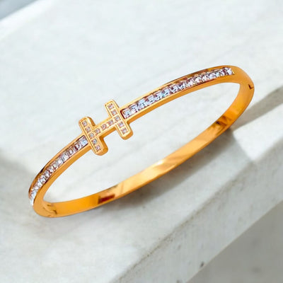 ‘Harper’ - Crystal Bangle in Gold