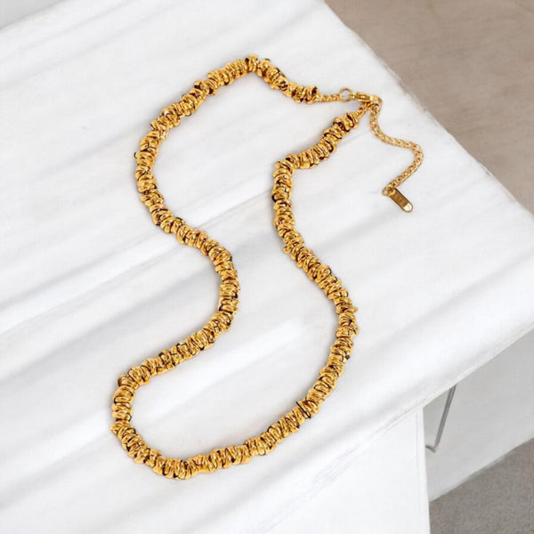 Sweetie Necklace in Gold