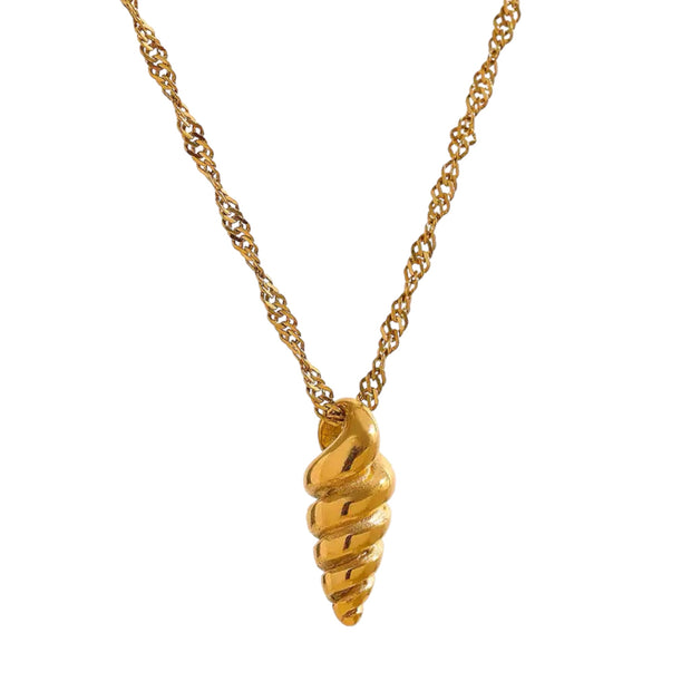 Conch Shell Pendant Necklace with Twisted Chain